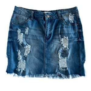 Forever 21 Blue Jean Denim Distressed Mini Skirt Women’s Size 30 Casual A-Line